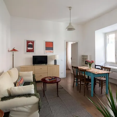 Trastevere - Characteristic Flat